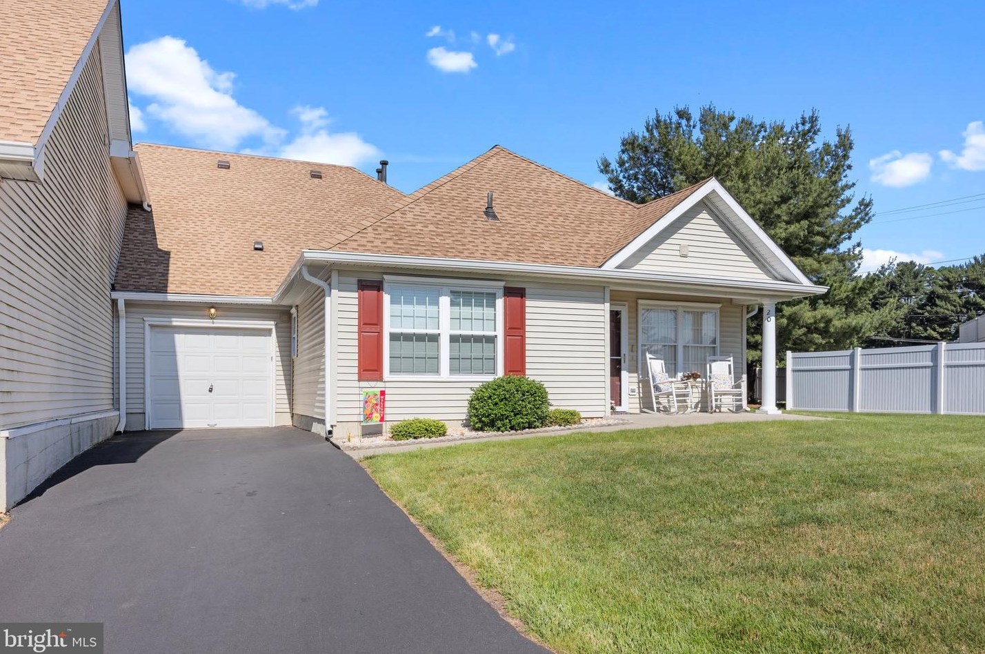 20 Avenrowe Ct, Fairless Hills, PA 19030