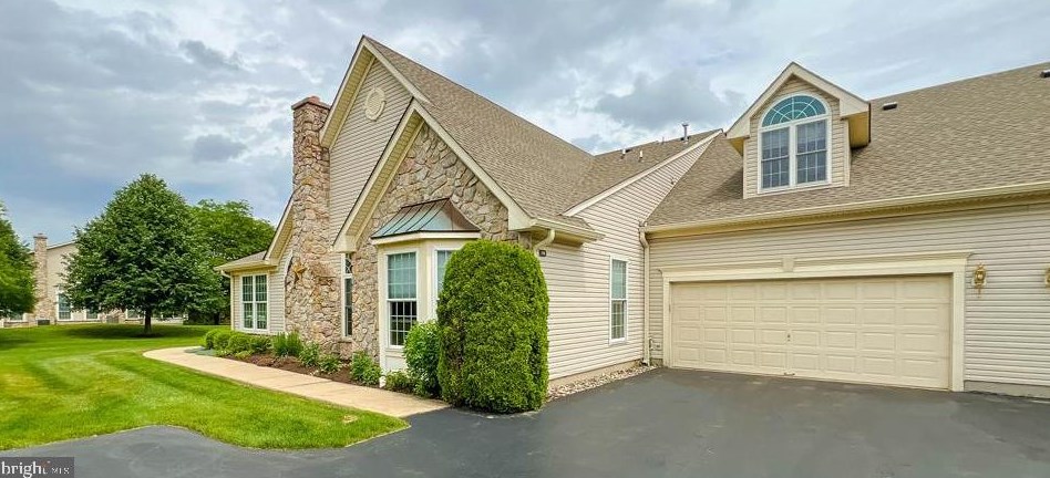 610 Bellflower Rd, Langhorne, PA 19047-1789