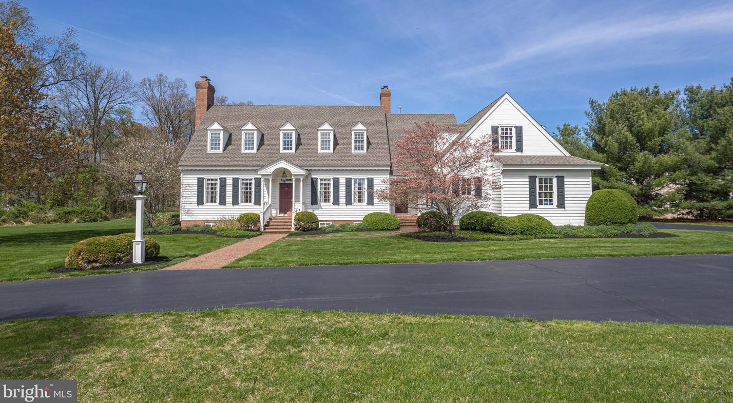 8 Ely Farm Ln, Upper Makefield, PA 18940
