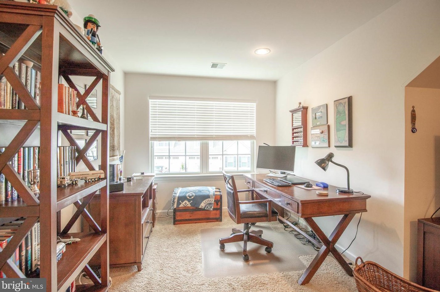 1138 Arbour Ln, Quakertown PA 18951-2861 exterior