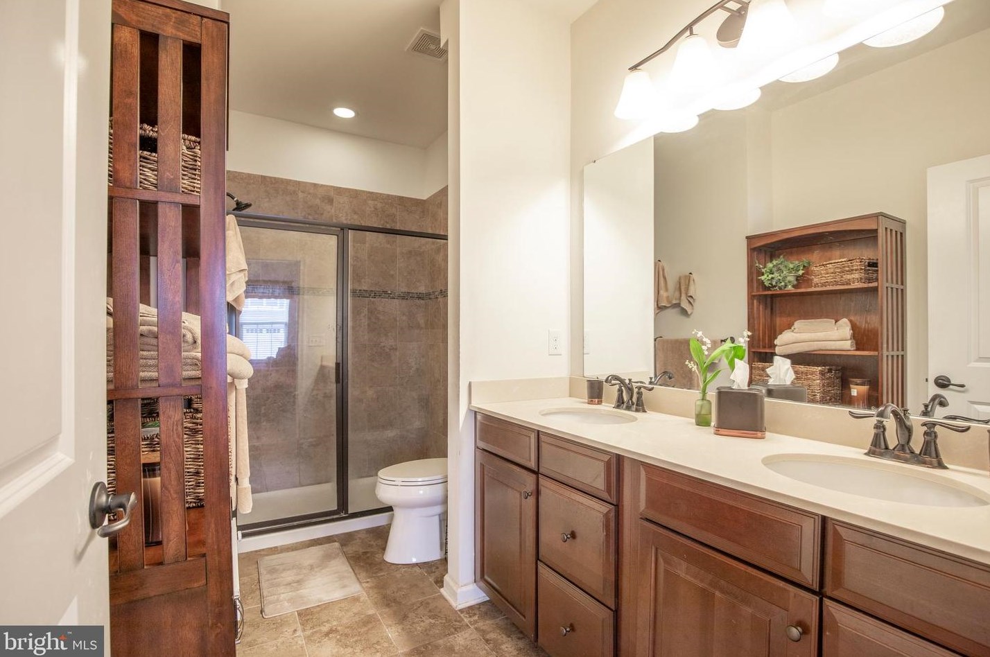 1138 Arbour Ln, Quakertown PA 18951-2861 exterior