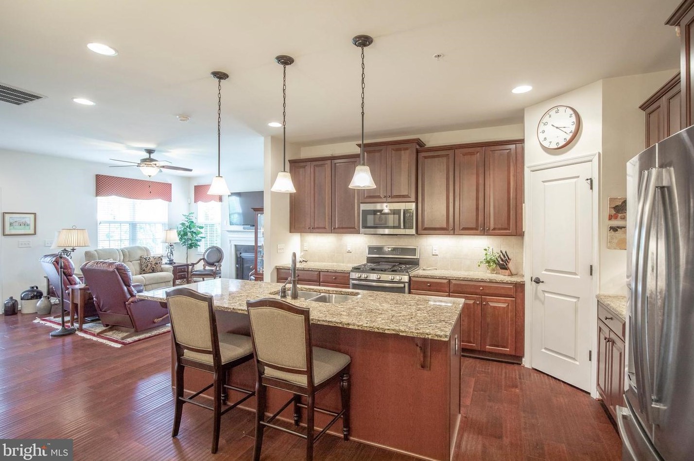 1138 Arbour Ln, Quakertown PA 18951-2861 exterior