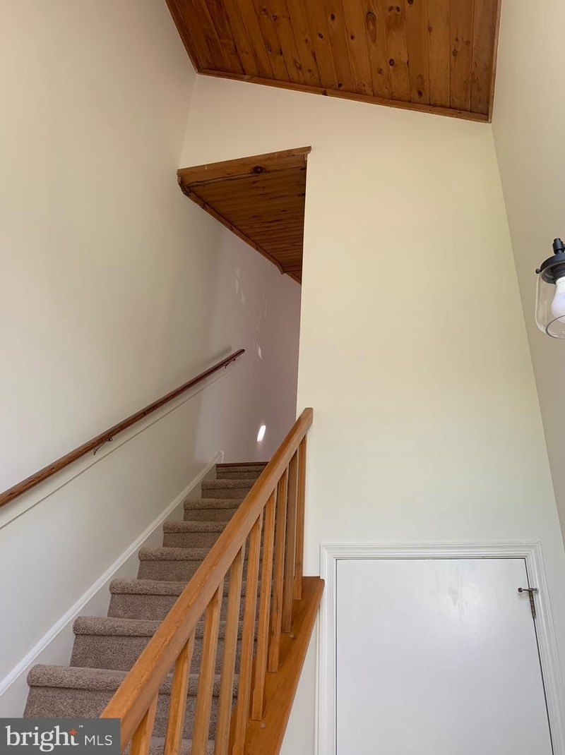 214 Christopher Pl #214, Chalfont, PA 18914