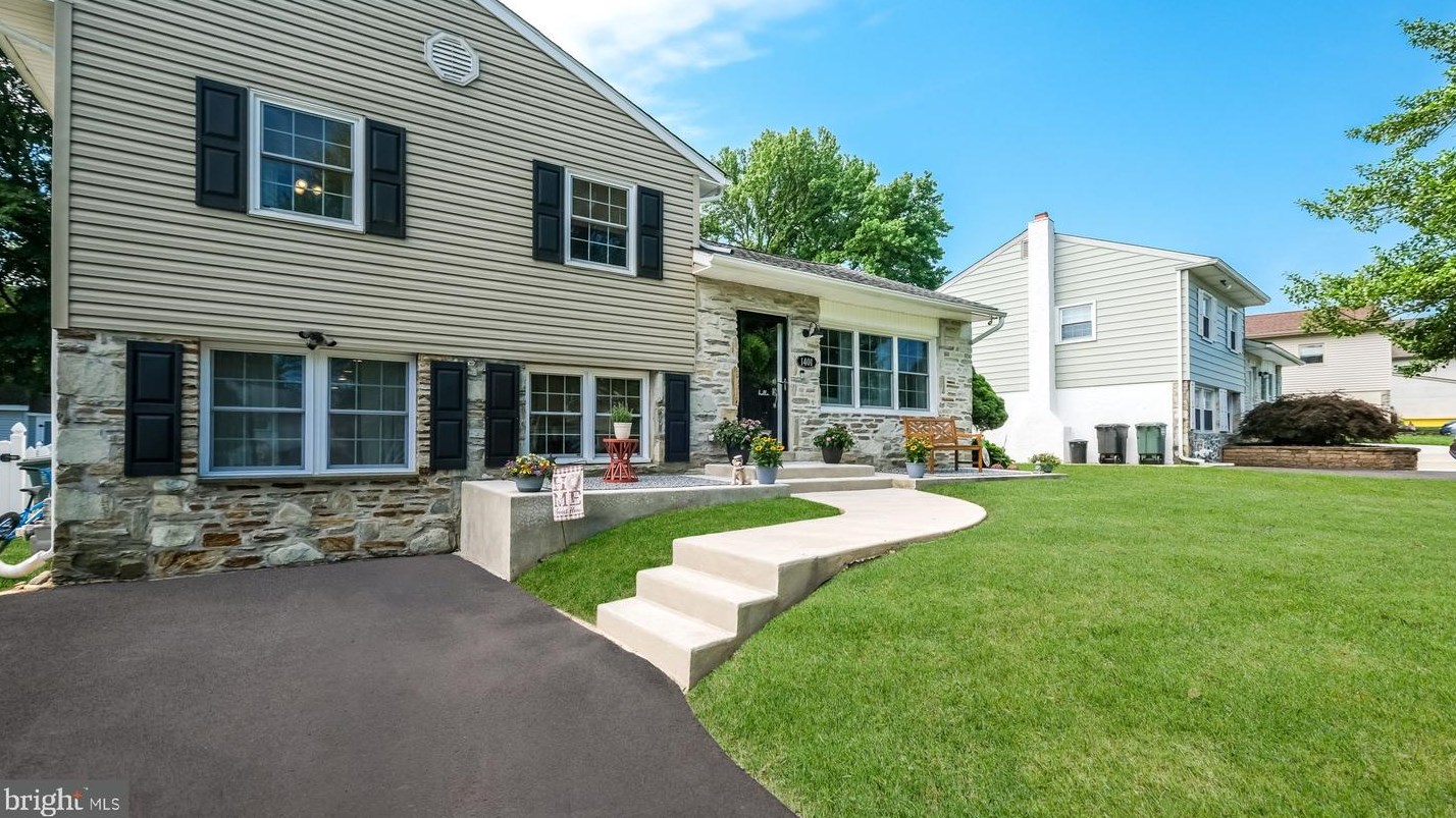 1401 Hi View Dr, Southampton, PA 18966