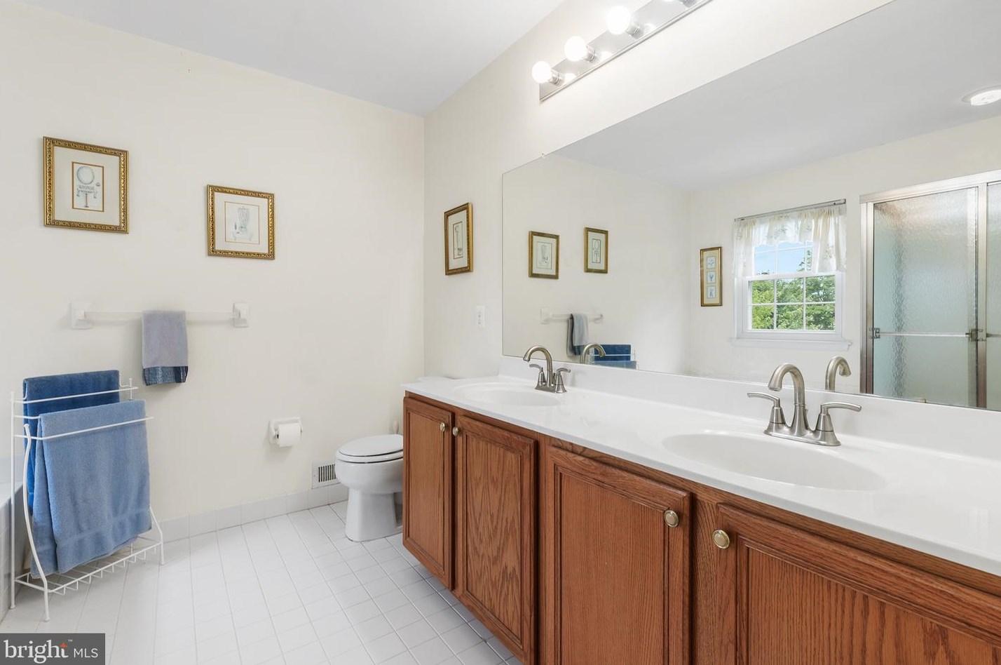 324 Monterey Pl, Upper Makefield PA exterior