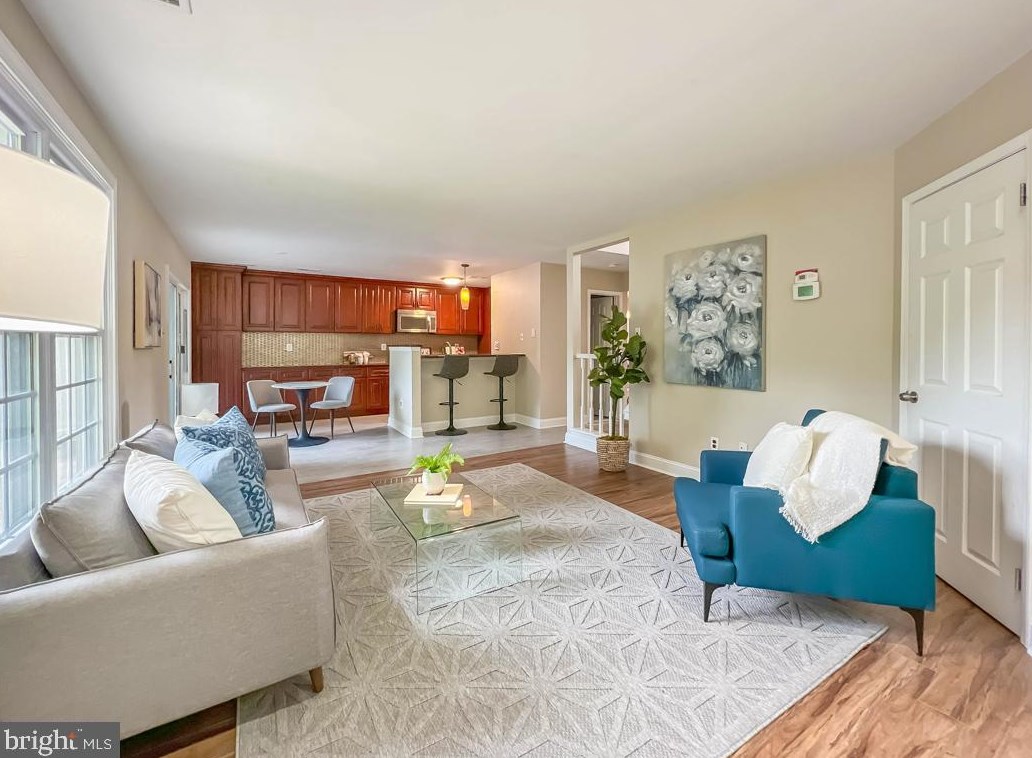 1391 Violetwood Ct, Yardley PA 19067-6413 exterior