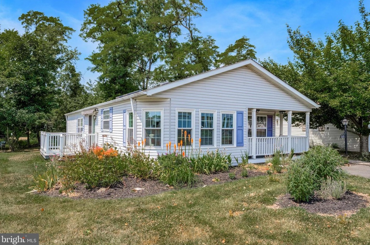 164 Grouse Cir, New Hope, PA 18938