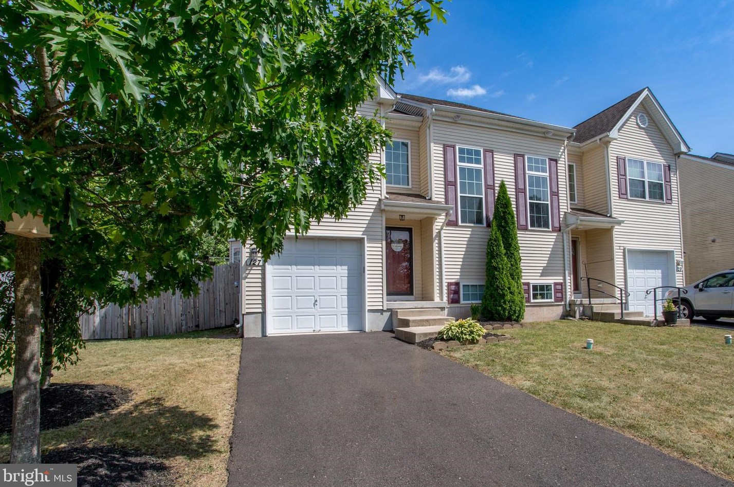 127 Sugarbush Dr, Perkasie, PA 18944