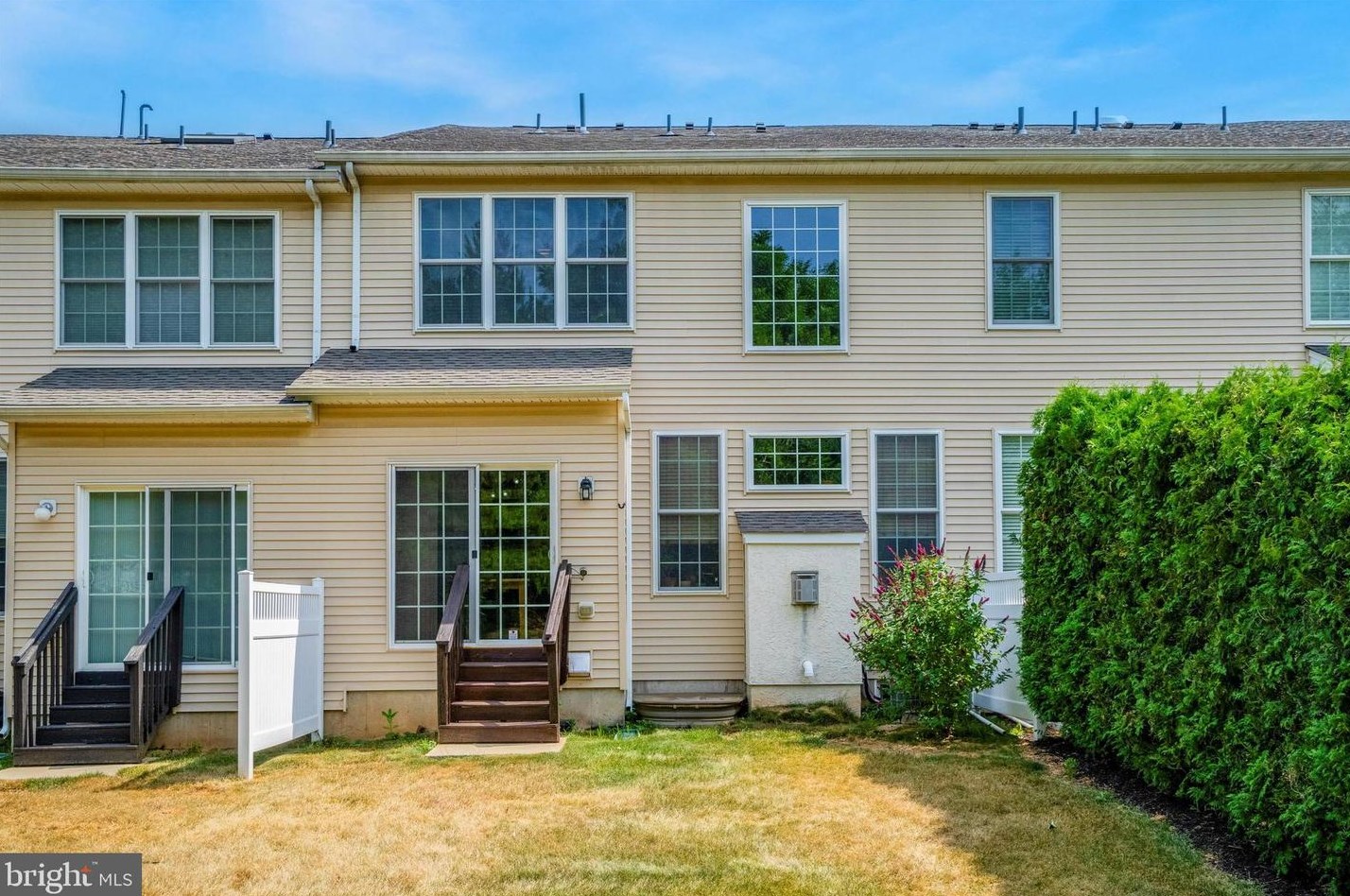 2336 S Whittmore St, Furlong, PA 18925