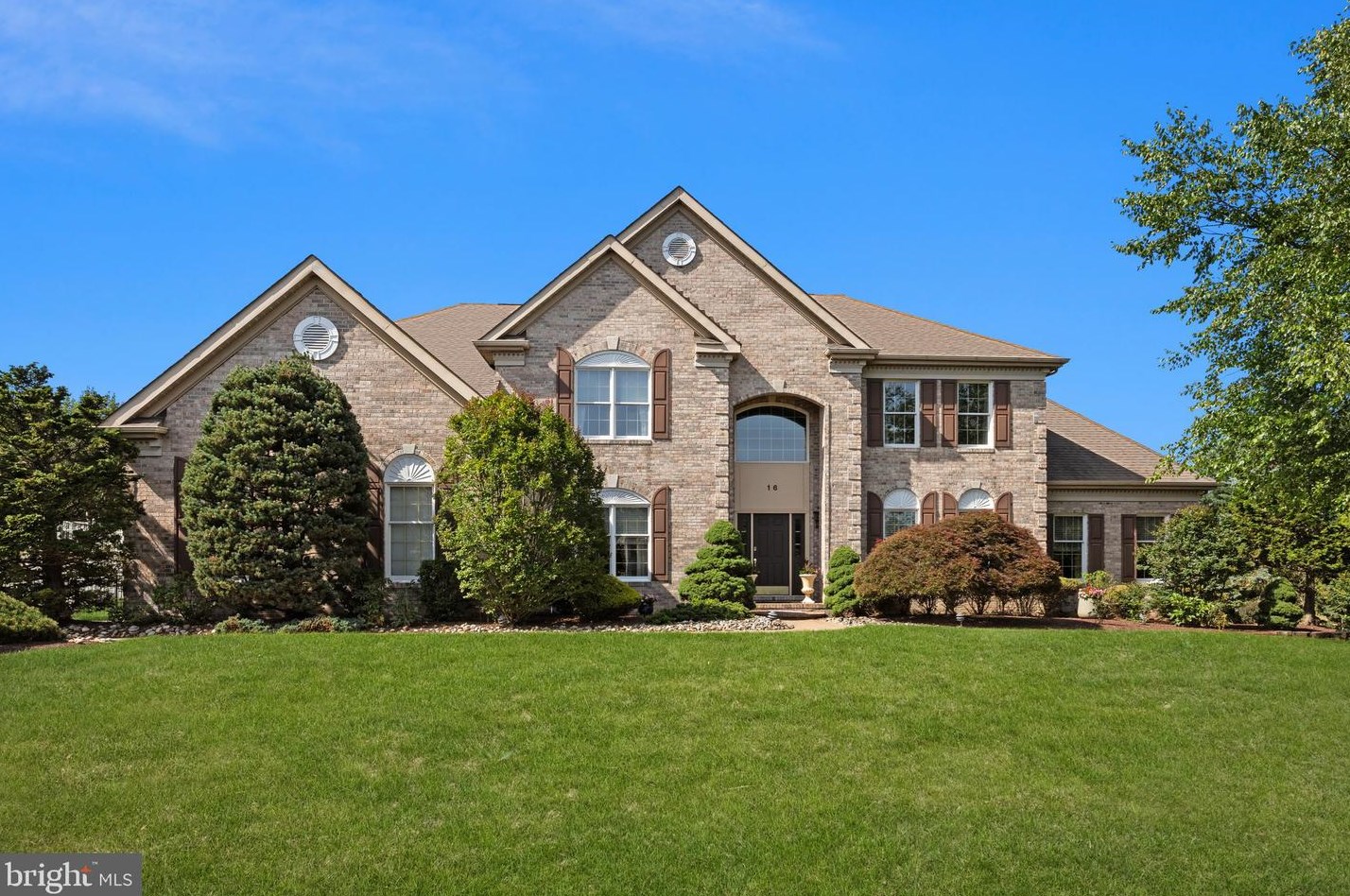 16 Furlong Ct, Southampton, PA 18966
