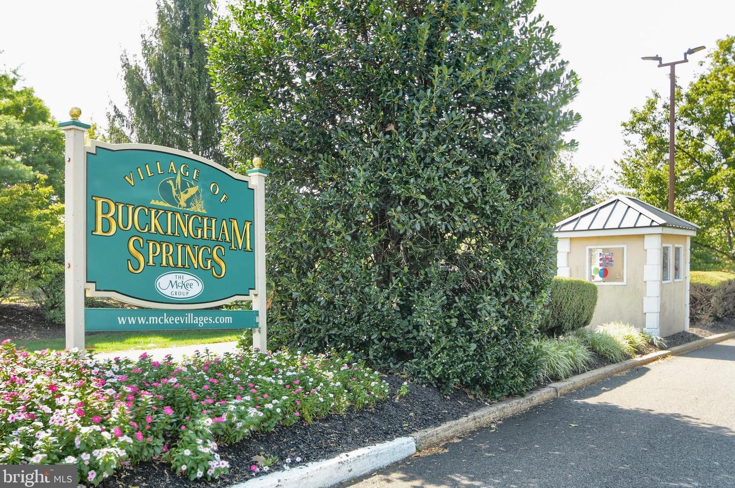 320 Blackberry Cir, New Hope, PA 18938