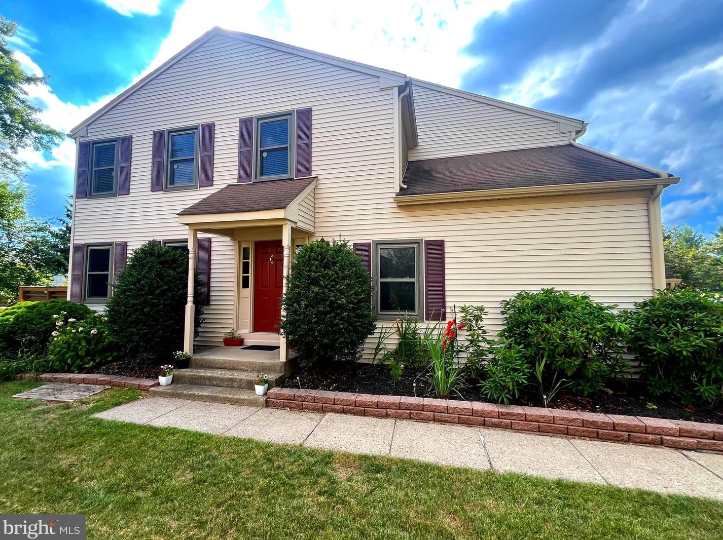 231 Parkview Way, Upper Makefield PA  18940-1136 exterior