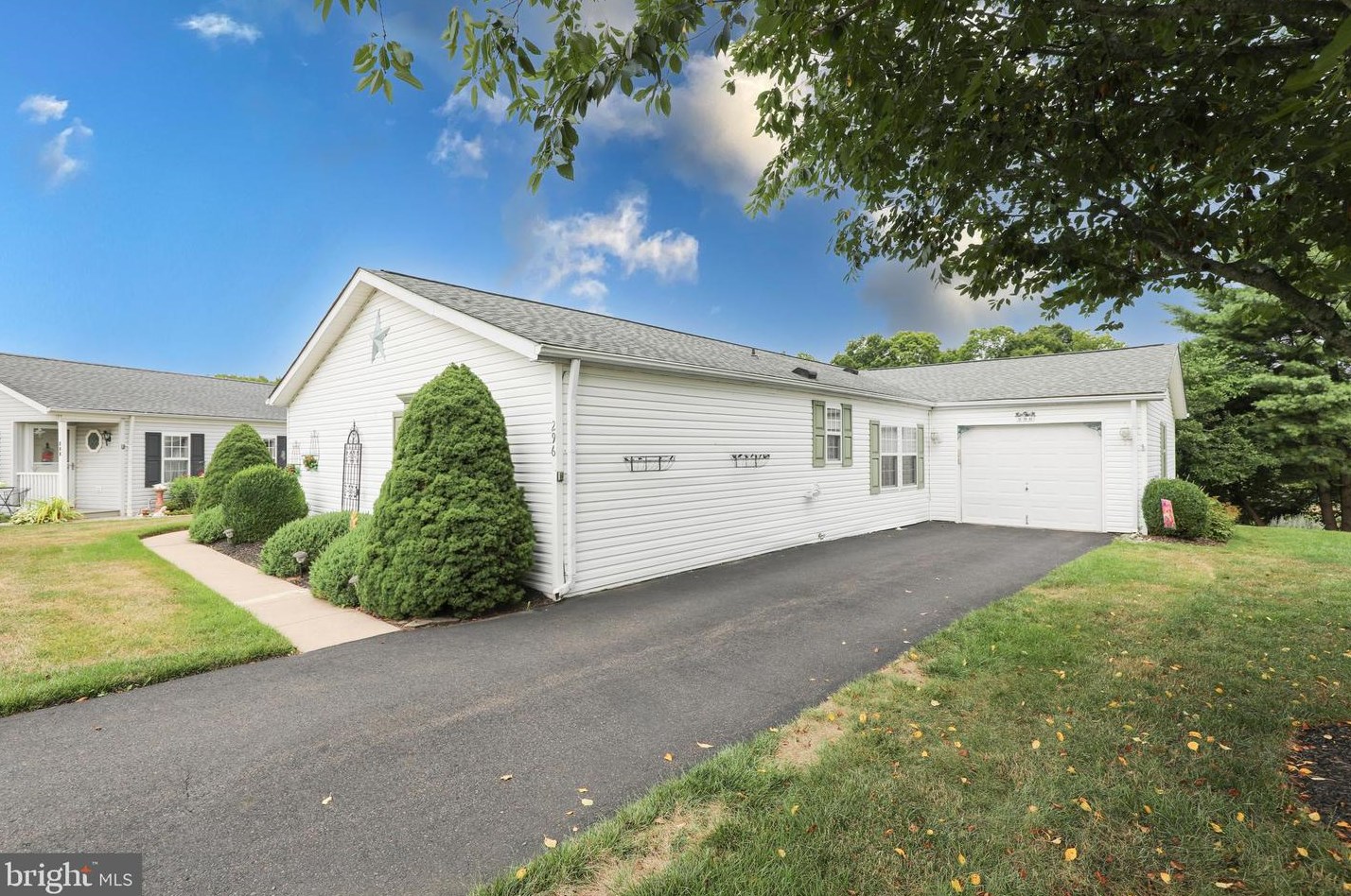 296 Blackberry Cir, New Hope, PA 18938