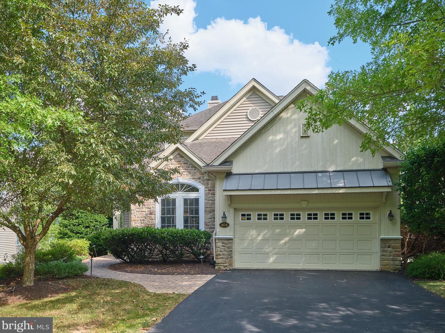 404 Snowy Owl Ln, New Hope, PA 18938