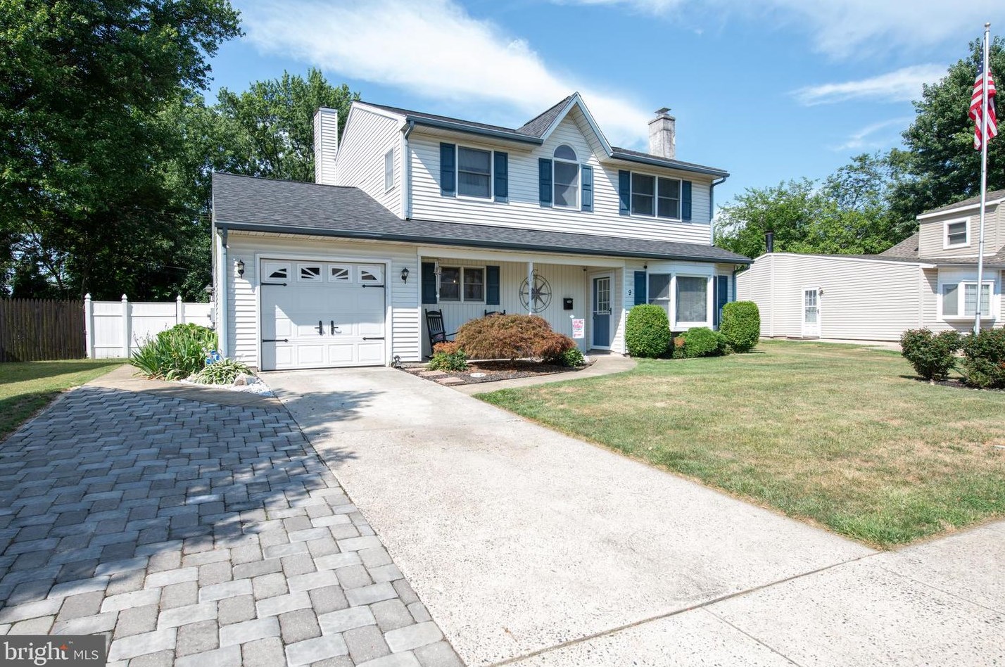 9 Nettletree Ln, Levittown, PA 19054