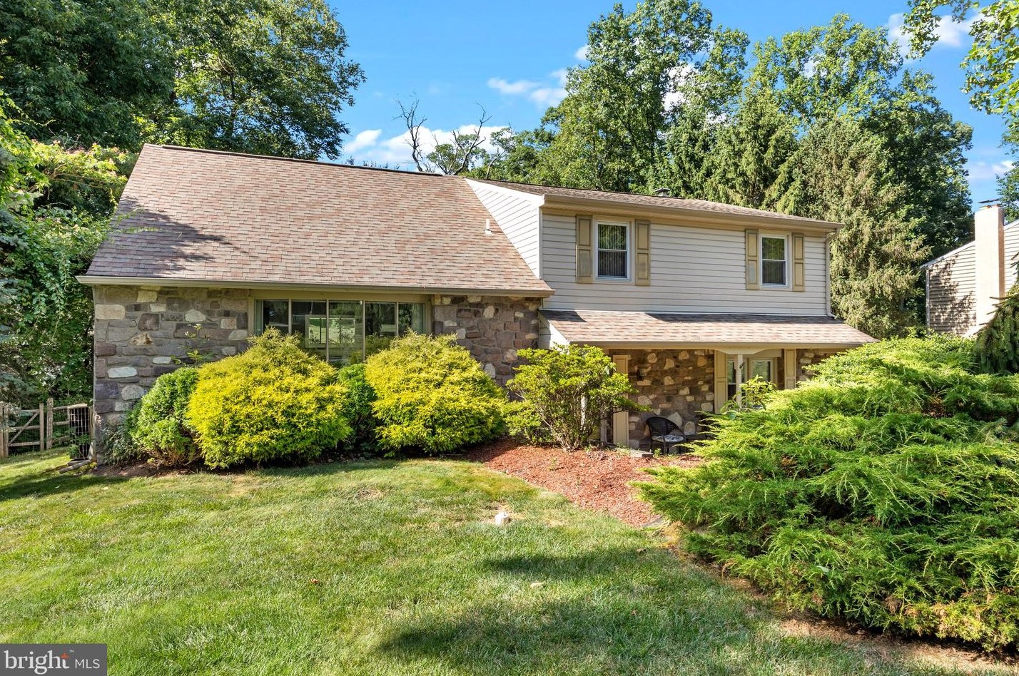 85 Fawn Dr, Southampton, PA 18966