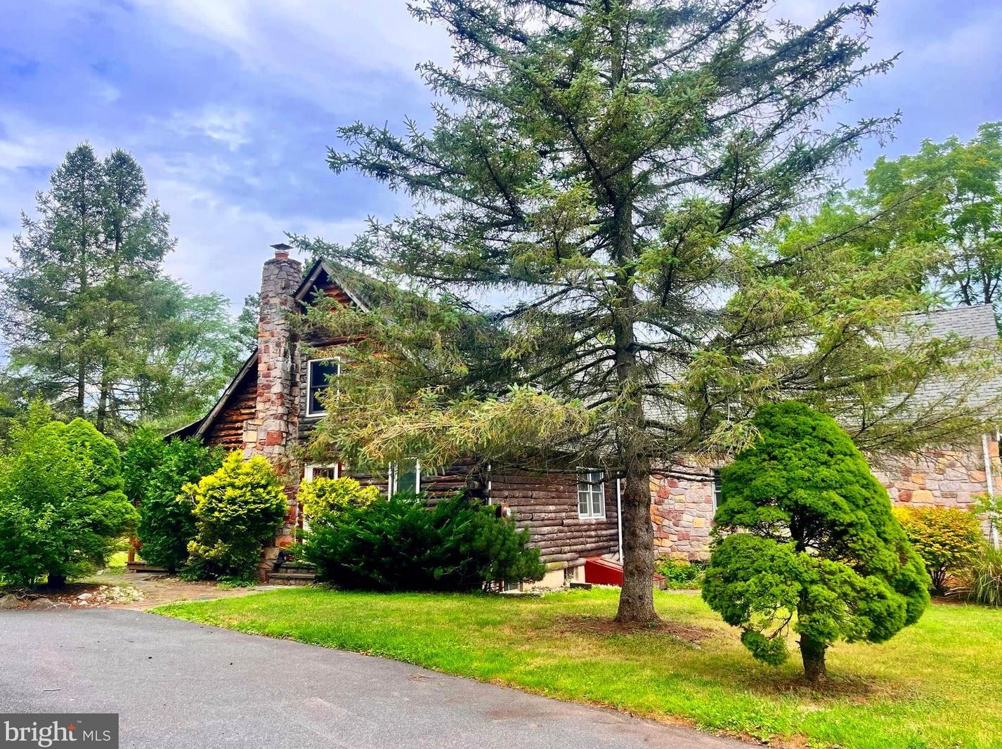 4325 Lehnenberg Rd, Riegelsville, PA 18077