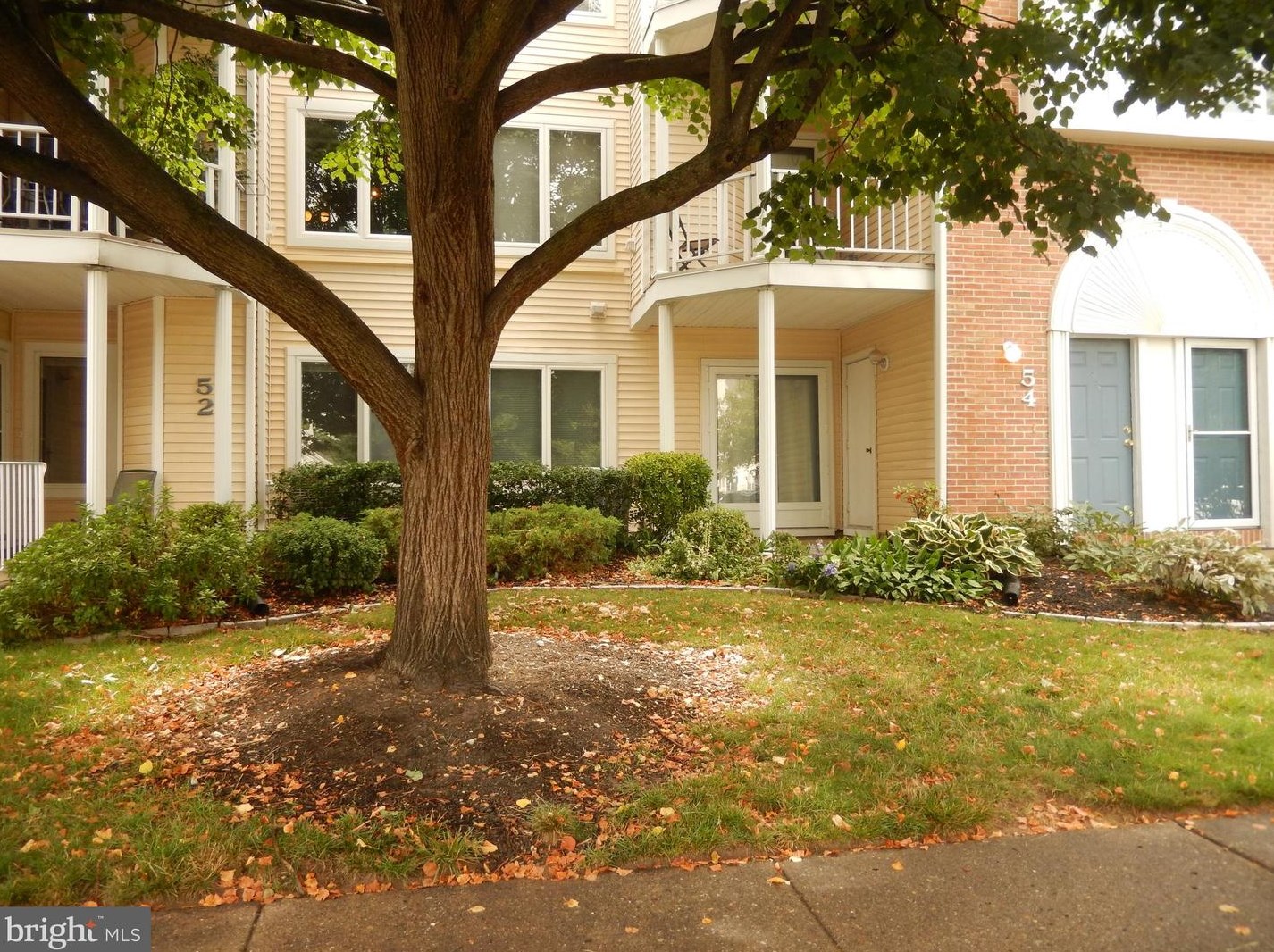 52 Natalie Ct #303, Levittown, PA 19057