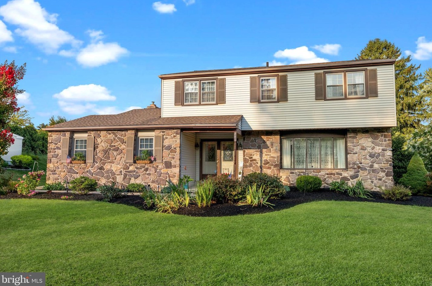 141 W Georgianna Dr, Southampton, PA 18954