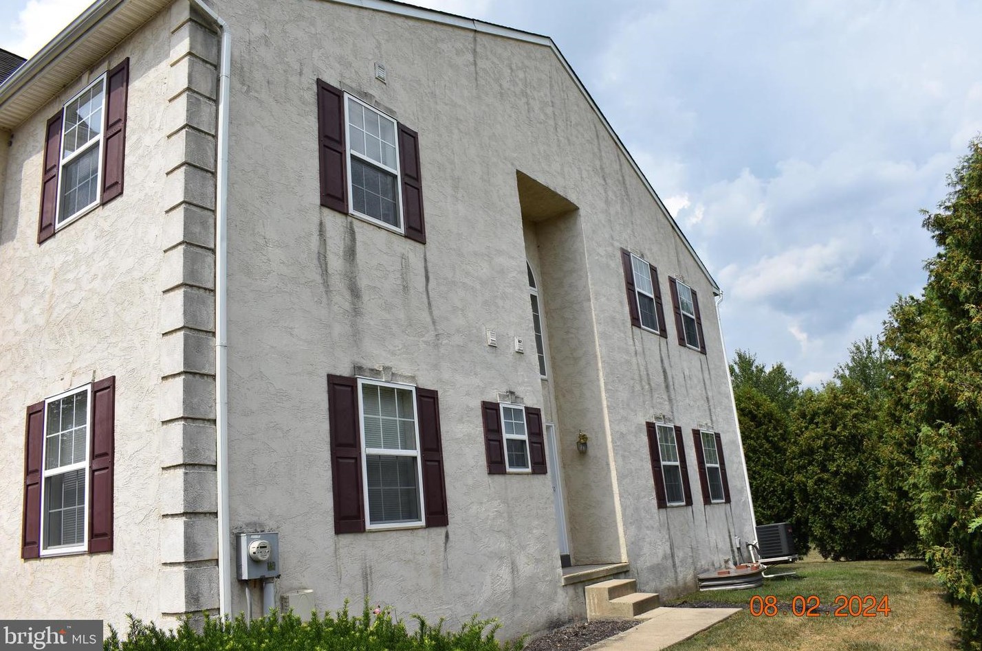 425 Buchanan Rd, Perkasie, PA 18944