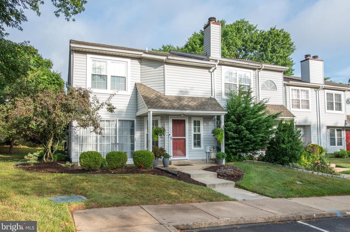 15 Old Mill Ln, Southampton, PA 18966
