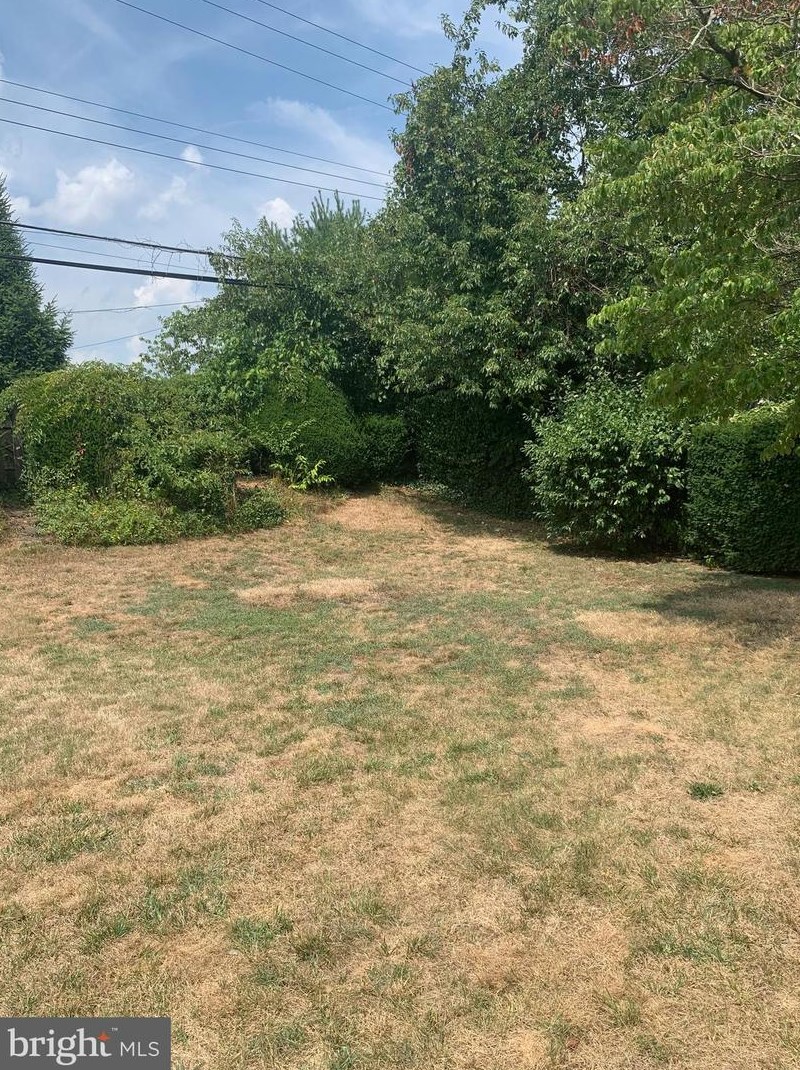 65 Kenwood Dr N #n, Levittown, PA 19055