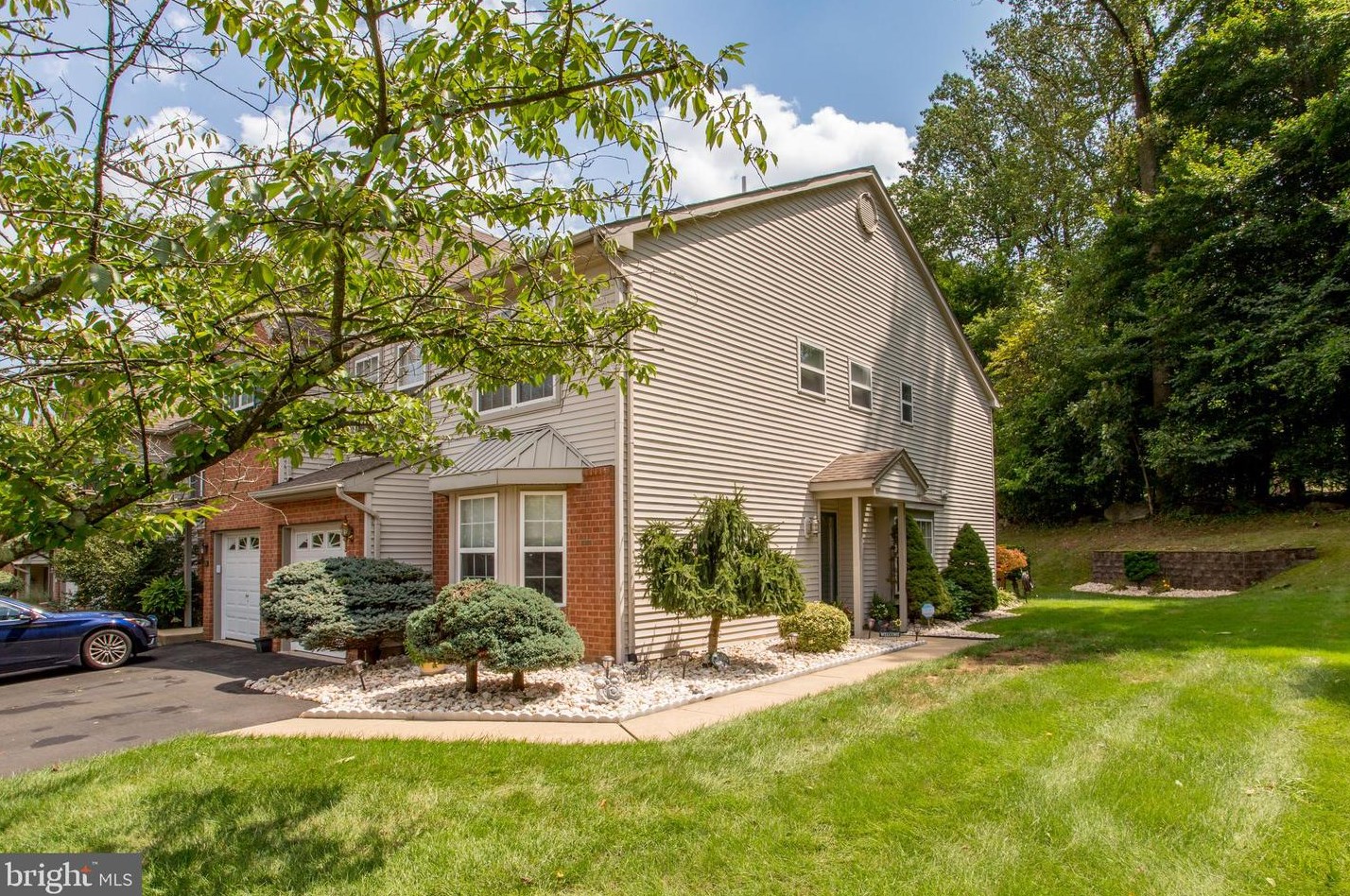 519 Jason Dr, Southampton, PA 18966