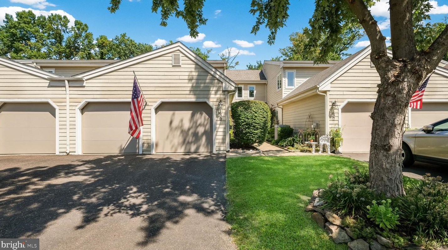 608 Hampton Ct, Gardenville, PA 18901