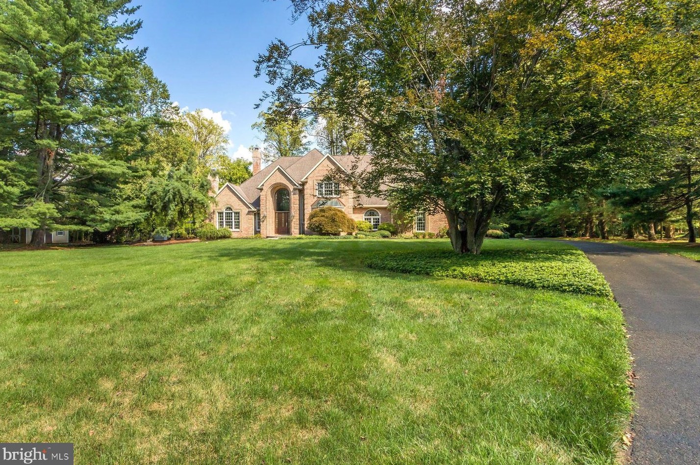 3500 Windy Bush Rd, New Hope, PA 18938-1151