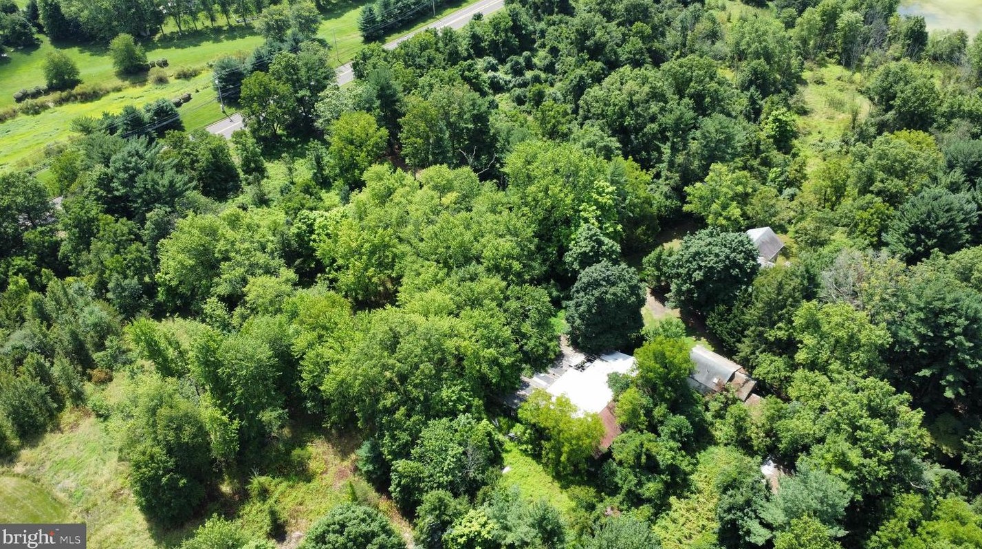 4942 Cold Spring Creamery Rd #r, Gardenville, PA 18902