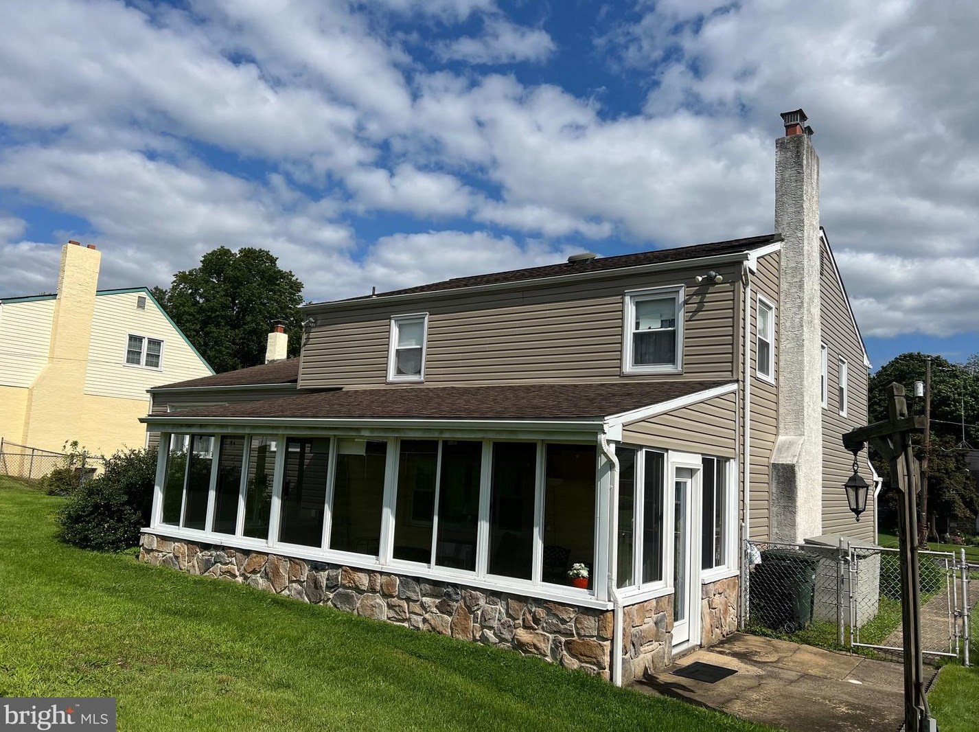 1230 Stuart Ln, Southampton, PA 18966
