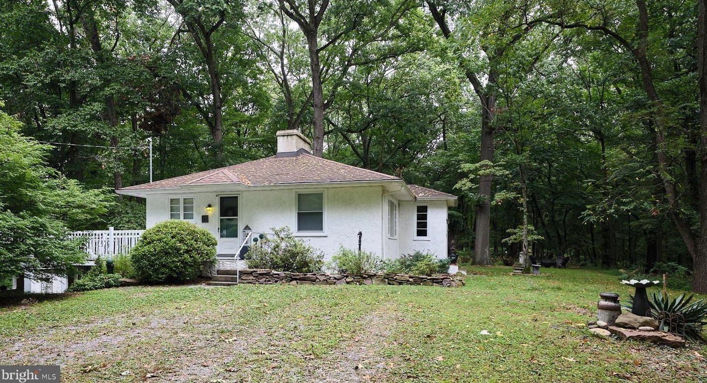 6832 Upper York Rd, New Hope, PA 18938