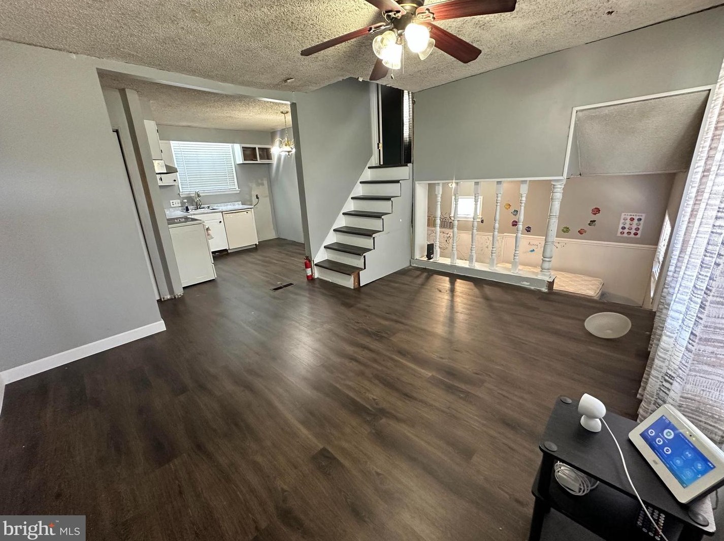 119 Green Lynne Dr, Levittown, PA 19057