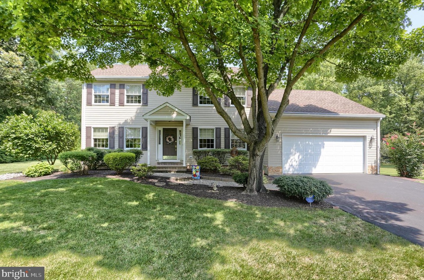 158 Woodland Dr, Gardenville, PA 18901