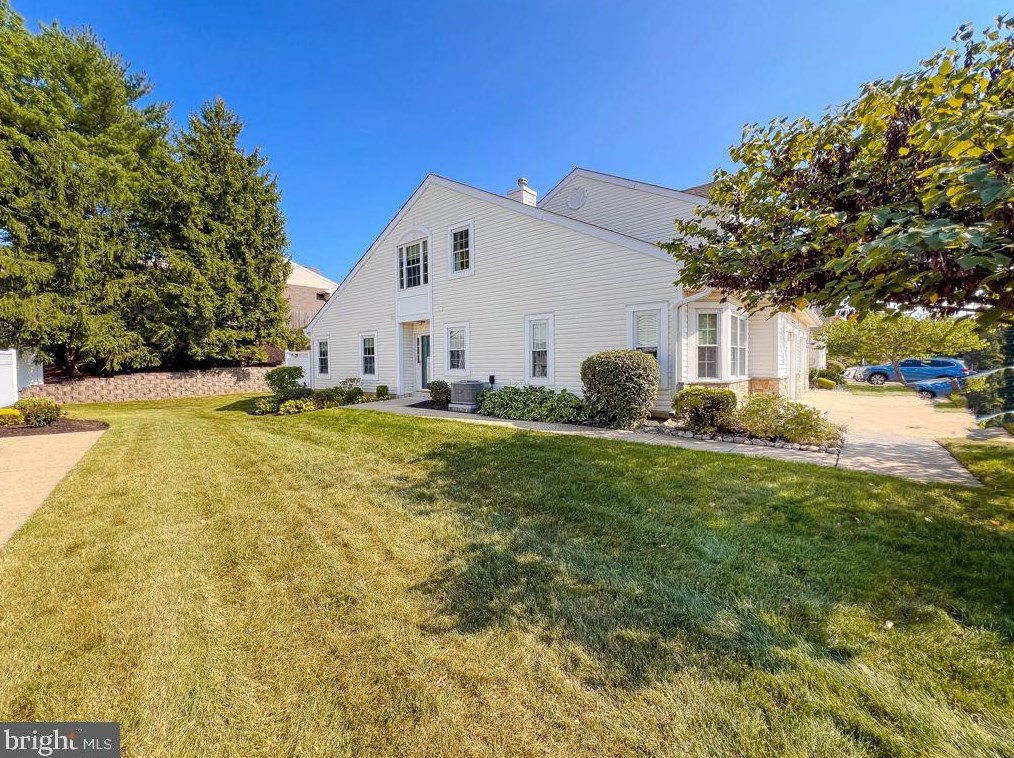 7 Titus Ct, Southampton, PA 18954