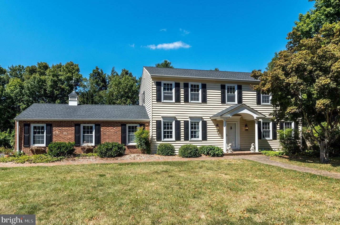 5310 Walden Way, Gardenville, PA 18902