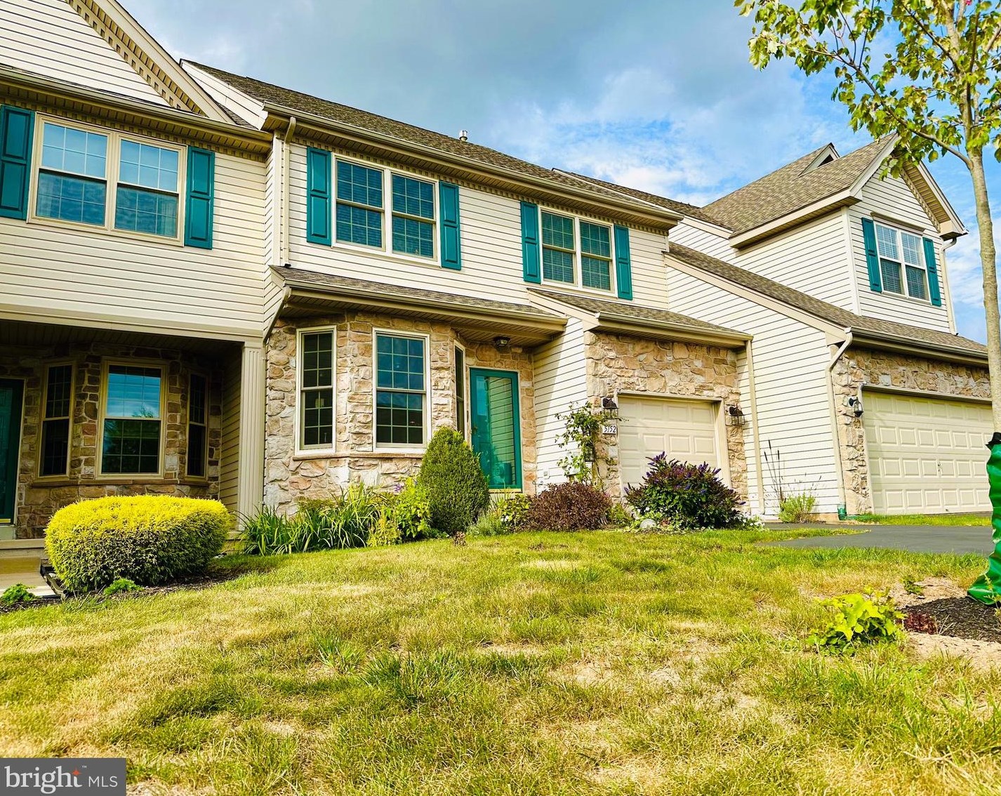 5152 Barness Ct, Gardenville, PA 18902