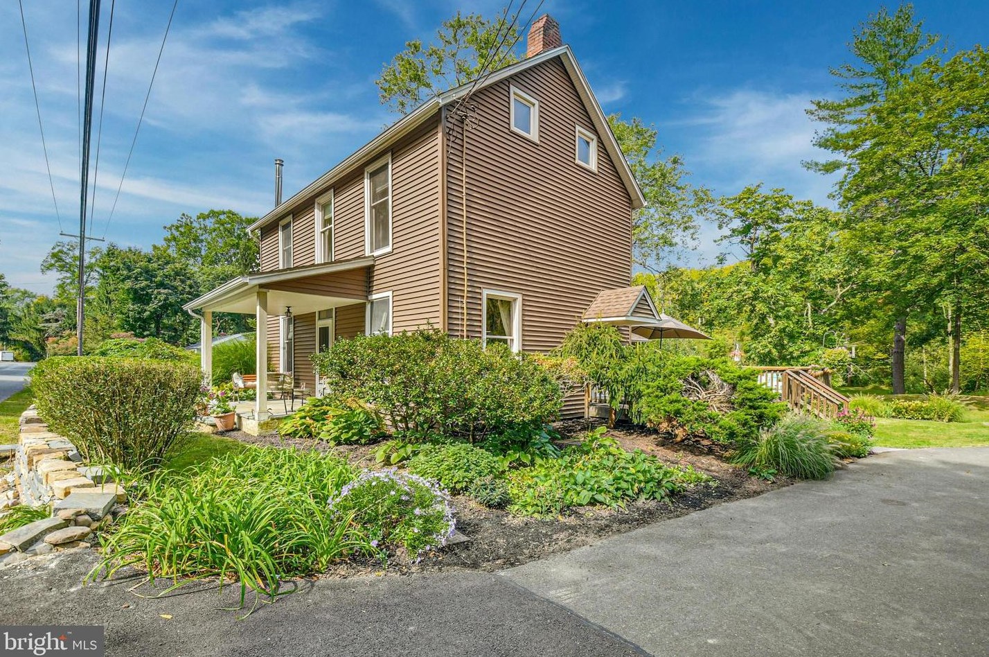281 Old Furnace Rd, Riegelsville, PA 18077