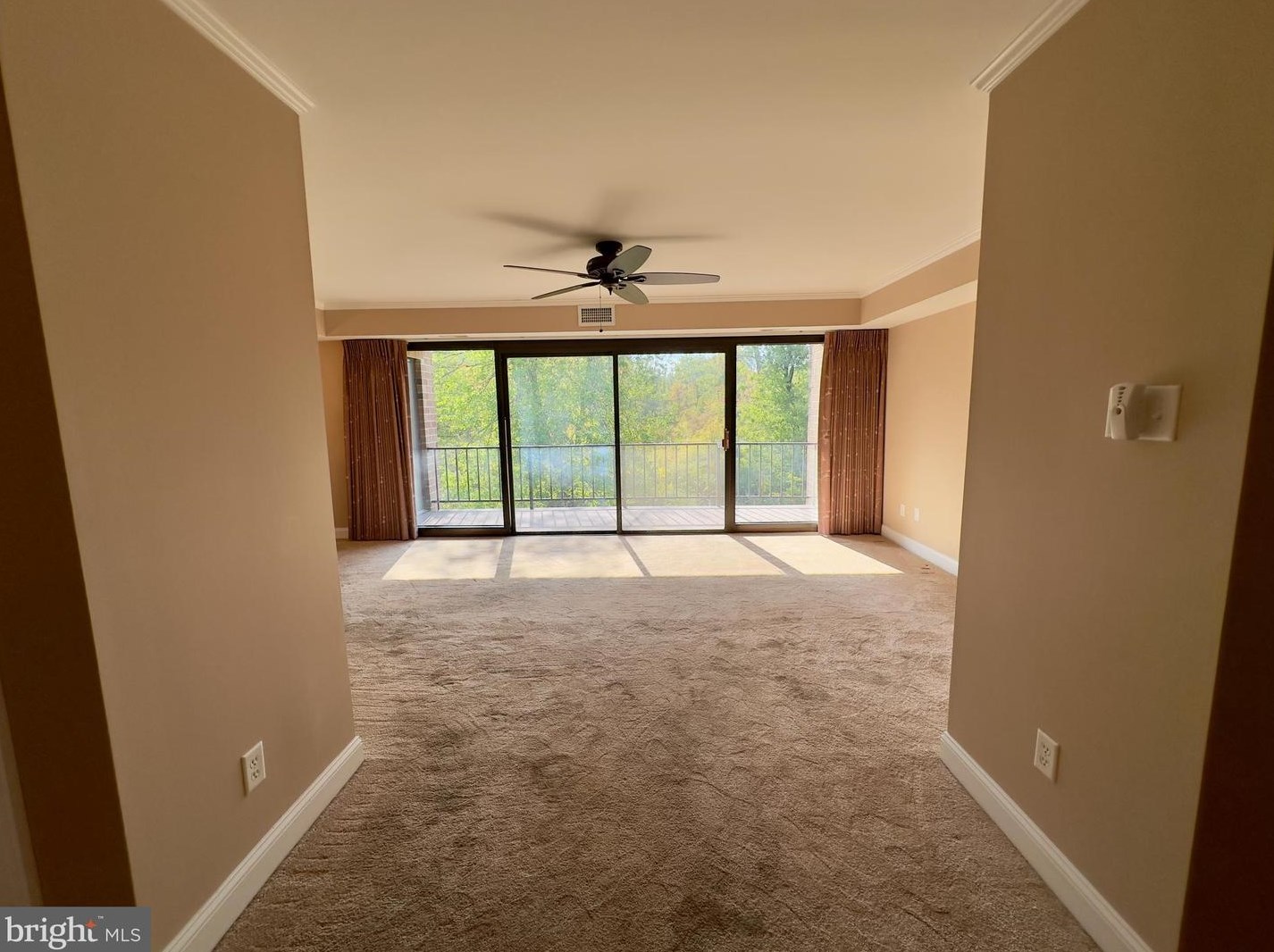 15 Hermitage Dr, New Hope, PA 18938