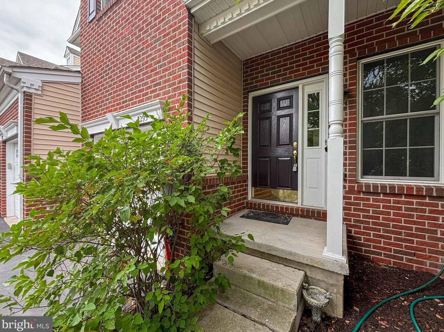 2295 Whittmore St, Furlong, PA 18925-1563