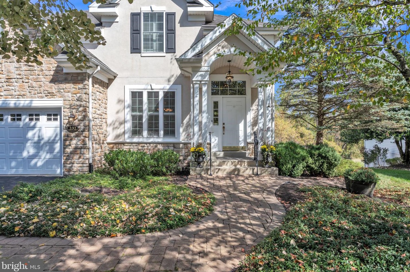 232 Bobwhite Rd, New Hope, PA 18938