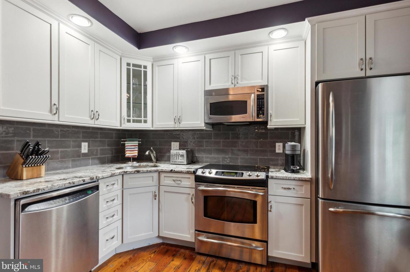 185 W Court St #4, Gardenville, PA 18901