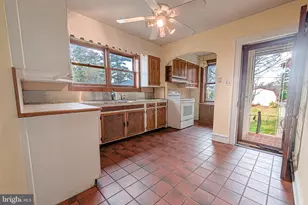 504 S 4th St, Perkasie, PA 18944 - Photo 4