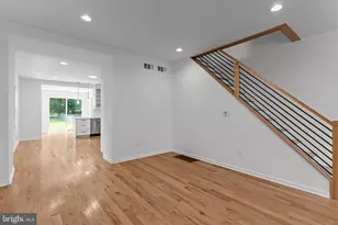 446 Pond St, Bristol, PA 19007 - Photo 10