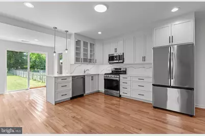 446 Pond Street, Bristol, PA 19007 - Photo 12