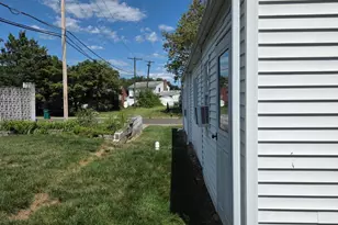 1 Mistletoe Ln, Levittown, PA 19054 - Photo 58