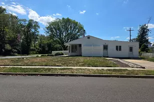 1 Mistletoe Ln, Levittown, PA 19054 - Photo 28