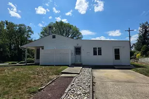1 Mistletoe Ln, Levittown, PA 19054 - Photo 30