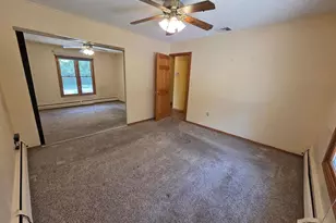 1 Mistletoe Ln, Levittown, PA 19054 - Photo 20