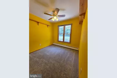1 Mistletoe Lane, Levittown, PA 19054 - Photo 16